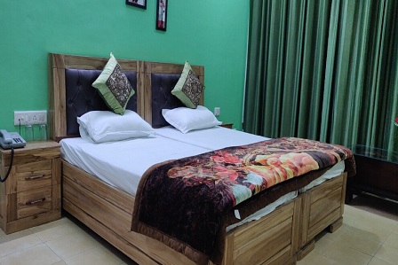 Deluxe AC Room
